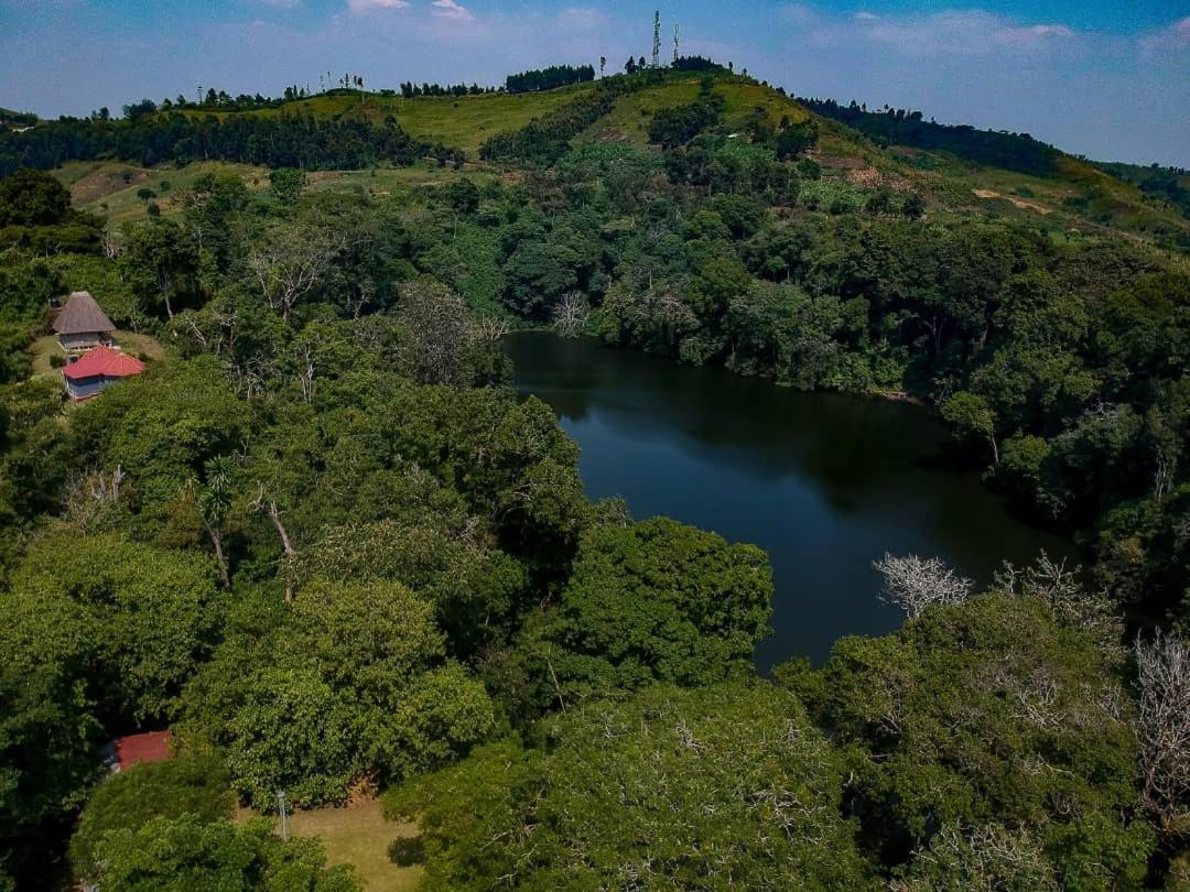 Lake Nkuruba Nature Reserve Hotel Durama Ngoại thất bức ảnh