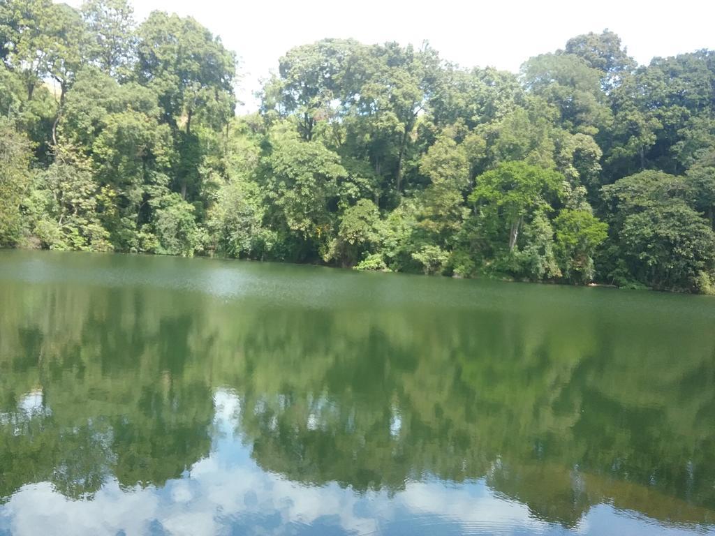 Lake Nkuruba Nature Reserve Hotel Durama Ngoại thất bức ảnh